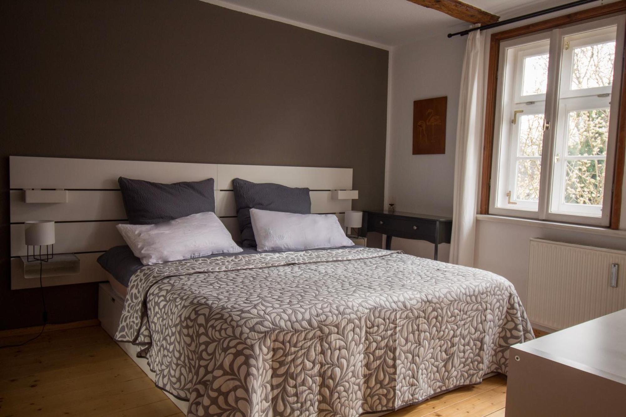 Urban22 - Ferien Im Denkmal Apartment เควดลินบวร์ก ภายนอก รูปภาพ